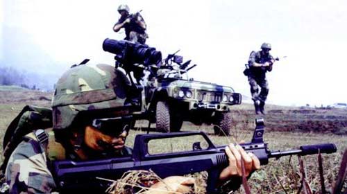 解放軍邊防團于陌生叢林設難布險磨礪戰斗力