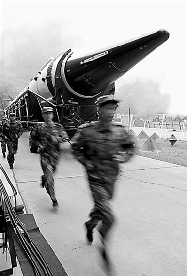 導彈展開訓練。滿 博攝