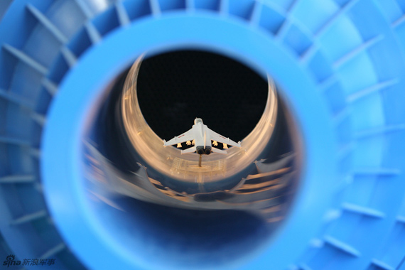 資料圖：我國戰(zhàn)機試驗風洞模型