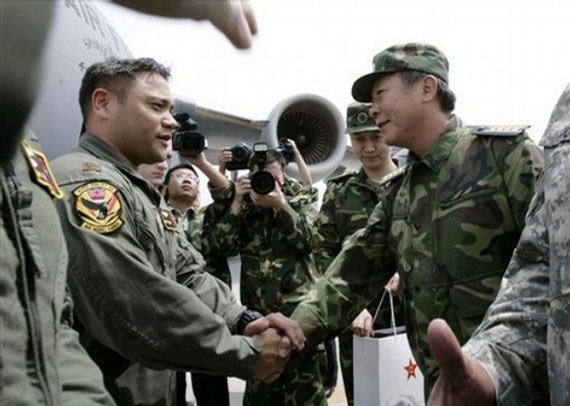 解放軍報(bào)探討地震救災(zāi)引發(fā)的涉外軍事行動(dòng)立法