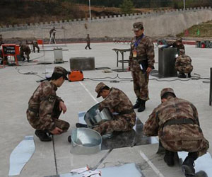 中部戰區某工程維護團組織軍事技能比武