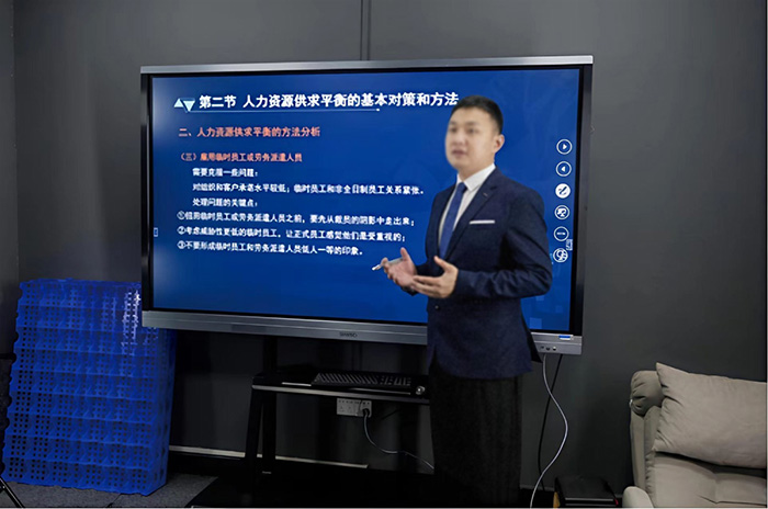 軍文知學教育：深耕軍隊文職人才培養，助力強軍事業新發展